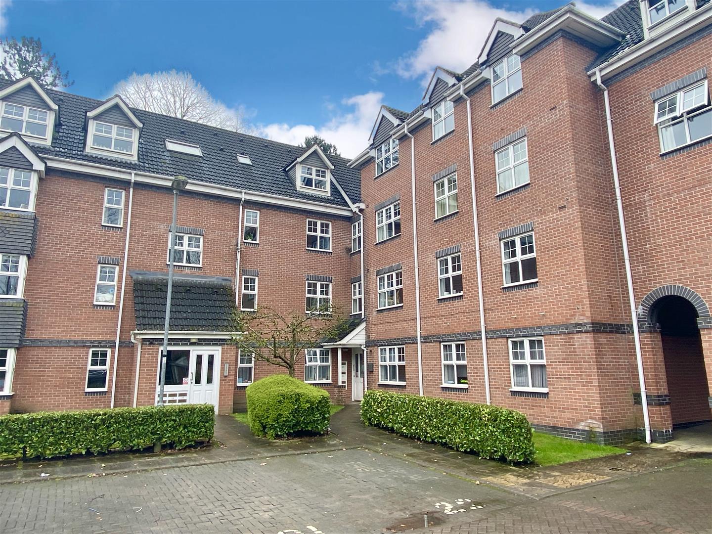 205 Brooklands Road, Sale